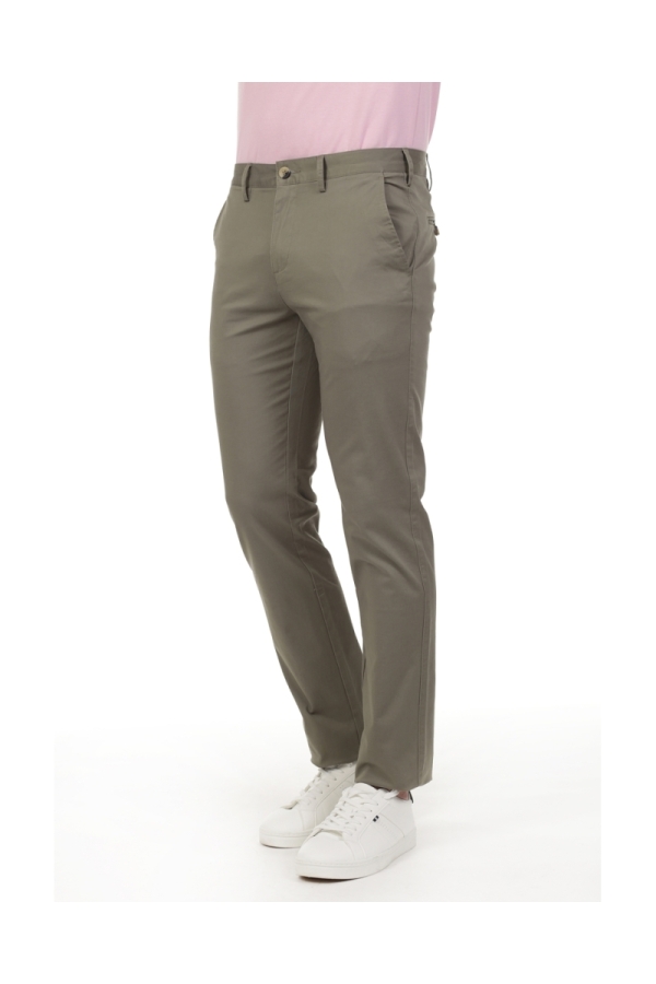 Pantalon Chino Hombre The Time Of Bocha QV1PCHINO Verde