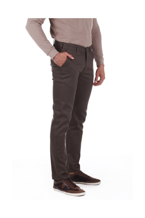 Pantalon Chino Hombre The Time Of Bocha QV1PCHINO Army