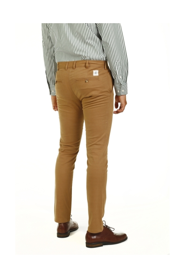 Pantalón Chino Hombre The Time Of Bocha QV1PCHINO Tostado