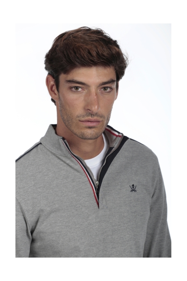 Polo Hierro Hombre The Time Of Bocha QI1PHIERRO Gris