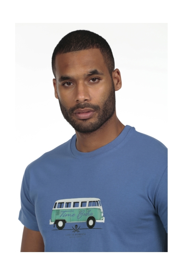 Camiseta Furgo Retro Hombre The Time Of Bocha RV1C22 Azul.Jea
