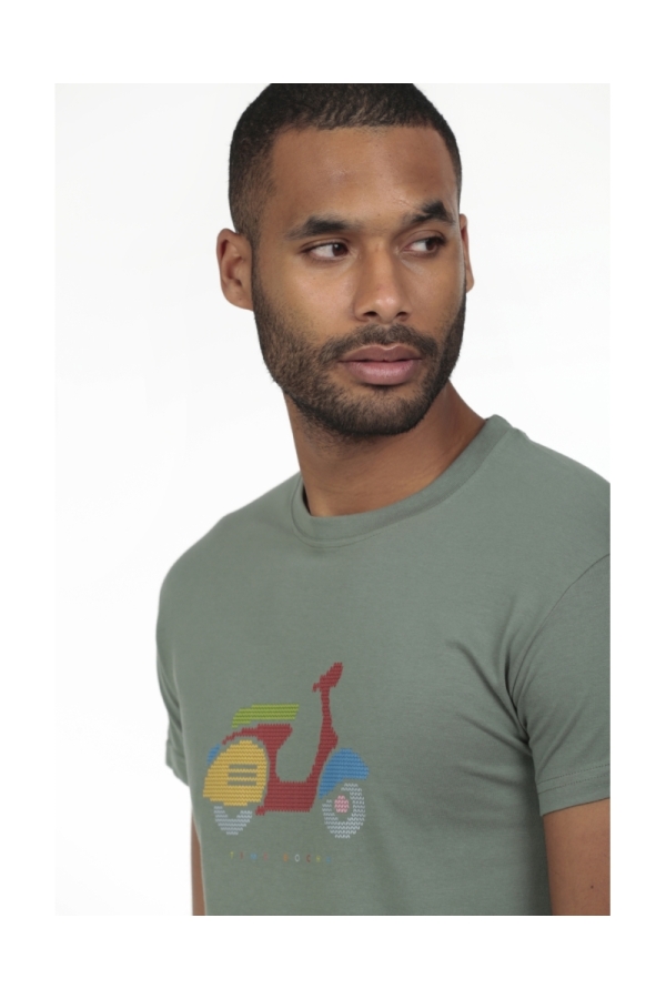 Camiseta Moto Hombre The Time Of Bocha RV1C26 Verde