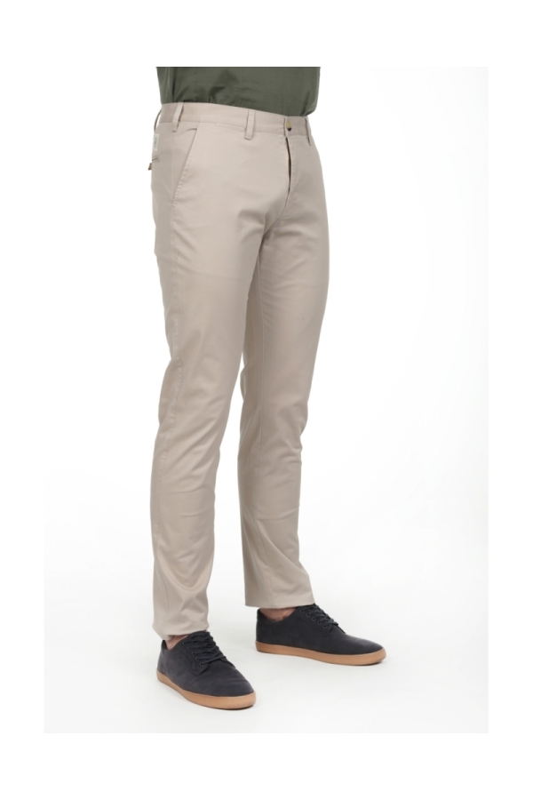 Pantalon Chino Hombre The Time Of Bocha RV1PCHINO Piedra