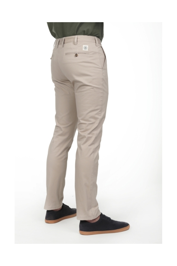 Pantalon Chino Hombre The Time Of Bocha RV1PCHINO Piedra